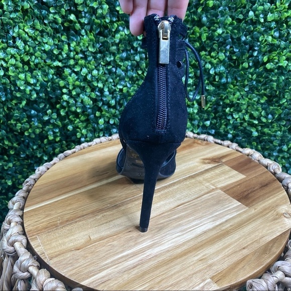 Pointed closed toe lace up heels - Picture 4 of 5